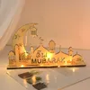 Novo ornamento de madeira Mubarak Wooden Ramadã Lua de letra de letra decoração para o pendente muçulmano islâmico Eid al Adha Party Supplies