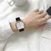 Montres-bracelets de marque de mode pour femmes, montre de luxe en cuir pour dames, montre-bracelet à Quartz, cadeaux pour jeunes étudiants, goutte