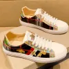 2024 New Versatile Fukuqi little bee white men's board high version leather casual Kuqi women's shoes