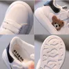 First Walkers Bear Bear Sneakers Kidseette Leatherette Tennis Boy Girl Cute Prouriproidery Scale Sole Sport Shoes Baby Vulcanized Zapatos 231123