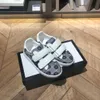 Scarpe da bambino per bambini di design di alta qualità in gomma antiscivolo suola piatta diavolo piatto scarpe casual piatte con un pedale