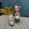 Sandal Womens Slippers تنزلق الصيف الأزياء على نطاق واسع من الصنادل الداخلية بحجم الصندوق 35-41 يورو