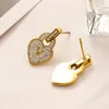 Top Heart Stud 2023 Nouveaux cadeaux Bijoux de créateur Plaqué or Boucles d'oreilles à breloques Femmes Amour Printemps Acier inoxydable