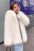Femmes fausse fourrure à manches longues solide mode à capuche raton laveur tissé manteau pour les femmes court hiver artificiel 231123
