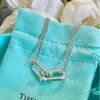 Jewelry Vintage Designer Luxury Star Style V-gold High-quality T-home Diamond Necklace Cnc High Version Fashionable Pendant Minimalist