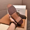 2model الإيطالية الرجال اللباس أحذية Oxford Leather Leather Brown Black Men Designer Shoiders Shoes Men الكلاسيكية عالية الجودة مكتب الزفاف أحذية رسمية الحجم 38-45