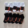 2023 MEN SOCKS Classic Black White Gray Women Men Heren Letter Ademend katoenen sport enkel Sock Elastische voetbalvoetbal Running Sock