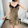 Kvinnors sömnkläder Lady Print Leopard Nightgown Lace Sleepdress Loose Summer Kimono Robe klänning SIDA SLAGE LoungeWear V-hals Mini Chemise