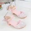 First Walkers Princess Kids Leather Shoes for Girls Glitter Butterfly Bruty Dress Buil Birment Barty High Heel Shoe Sandals 230424