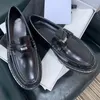 2023 vier seizoenen luie loafers Britse sandalen damesontwerper luxe leer ademend zachte zool casual sandaal dames mode ronde hoofdboon non-slip schoenen maat 40