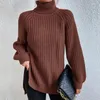 Pulls pour femmes Casual chaud solide mi-longueur pull 2023 automne / hiver doux tricots mode raglan à manches longues col roulé pull fendu