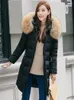 女性のトレンチコート冬のジャケットパディングコットンミッドコロアンファッションパーカスフード付き厚い温かいコート女性