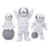 Decorative Objects & Figurines 3pcs Figure Astronaut Action Beeldje Mini Diy Model Figures Speelgoed Home Decor Cute Set209y
