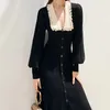Robes décontractées Style français Robe tricotée noire Femmes 2023 Début d'automne Rétro Lanterne Manches Collier de poupée Pull de princesse à poitrine unique