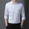 Koszulki męskie Koszule długie rękawy Moda Formal Classic Business Single Pocket Casual Slim Fit Tcheflable Non-Iron Top