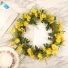 Faux Floral Greenery 14 Zoll Gänseblümchen-Blumenkranz Frühling Sommer Türkranz Künstliche grüne Blätter Kranz mit weißen Gänseblümchen für die Hochzeit zu Hause 231123