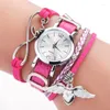 Armbandsurklockor för kvinnor Luxury Silver Heart Pendant Leather Belt Quartz Clock Ladies Wrist Watch Armband