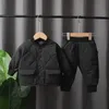 衣料品セット冬の秋のベビー服フルスリーブソリッドパーカスパンツ2ピース/セットコットンセットチルドレン服の子供用ブランドトラックスーツ231124