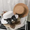 Berets 2023 Summer Butterfly Węzeł słomiane czapki dla kobiety fedora hat kobiety visor plaż