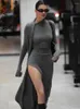 Casual Dresses BOOFEENAA Asymmetrischer Strick lang für Frauen Wintermode Kendall Outfits Grau Schwarz Sexy Ärmel Schlitz KleidC66-EH60