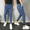 Jeans pour hommes 2023 Version coréenne à la mode Coupe ajustée avec trous Petites jambes Pantalon long polyvalent de 9 pouces