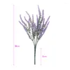 Fiori decorativi Viola Bouquet di lavanda artificiale Piante finte per la decorazione domestica Giardino Decorazione di nozze Vaso di fiori