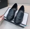 Mocasines de moda, zapatos de vestir para mujer con borde vuelto, zapatos planos informales de boca poco profunda, zapatos individuales de cuero genuino para mujer