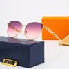 Дизайнерские классические роскошные солнцезащитные очки модные солнцезащитные очки для женщин Мужские дизайнеры Duxurys Designers Sun Glasses Drive Summer Polarize Солнцезащитные очки очки