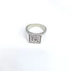 Pierścionki ślubne hurtowy niestandardowy kwadratowy pierścionek 15 mm solidny srebrny grawerowany grawerowany sygnet personalizowany grawerowane litery pierścionki mody męskie biżuteria 231124