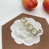 Gold G Tasarımcı Pimleri Broş Kadınlar için Alaşım Moda Kristal İnci Broş Pin Mücevher Partisi
