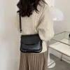 Bolsos de noche Moda para mujer Bolso cruzado Bolsos Retro Color sólido PU Cuero Hombro Axila Casual Mujeres Hobos Teléfono Monedero