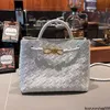 レディースデザイナーバッグBottegvveneta Totes Bags Leather Woven Handbags Top Layer Cowhide Bag for Women Springsummer 2023 New EuropeanおよびAmerican Fashion Versa hbar