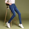 Kvinnors jeans Kvinnors enkla solida elastiska höga midja mager jeans kläder 36 38 mode kvinnor svart blå smal mamma jeans stretch denim byxor 230424