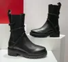 Herbst und Winter, runder Kopf, wasserdichte Plattform, dicker Boden, Wasser-Diamant-Stiefel, Designer-elastischer Gürtel, schmale Passform, Martin-Stiefel, vielseitige Freizeitschuhe, Damen-Gürtelbox