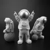 Decorative Objects & Figurines 3pcs Figure Astronaut Action Beeldje Mini Diy Model Figures Speelgoed Home Decor Cute Set312C