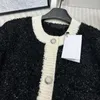 Damenjacken Designer 23 Herbst/Winter Neue Strickjacke im französischen Stil in Kontrastfarbe mit kleinem High-End-Mantel für Damen KYJC