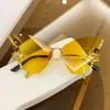 Lunettes de soleil Luxury Diamond Butterfly Femmes Brand Y2K Vintage Sungless de soleil surdimension