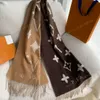 Halsduk kvinnlig designer kashmir vinter halsdukar 100% kashmir high-end lyxmärke 1: 1 med en full uppsättning presentförpackningar för vänner och älskare gåvor
