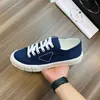 Homens de moda Fly Block Casuals Sapatos famosos Running Running Sneakers não deslizam Borracha Itália Elastic Band Low Top Tela