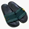 Hausschuhe Luxus Herren Designer Schuhe Brief Damen Strandschuhe Sommer Outdoor Rutschen Metall Brief Sandalen Lackleder Plateauschuhe Gelee Farbe High Heels Süßigkeiten