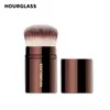 Makeup Brushes Hourglass makeup brush - No. 23 retractable powder blusher brush soft skin friendly fiber optic hair fashionable design single face brush 231124