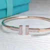 Armband Designer Fashion Cuff Hot Designer Bangle Armband Simple Classic Open Bangle Expanded High Quality Armband Gift SMycken