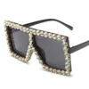 Lunettes de soleil carrées surdimensionnées pour femmes avec strass Vintage Rectangle Déclaration Lunettes sans monture Rétro Designer Coloré