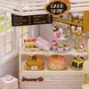 DOMA DOMOWY DOMOWY DOMOWY DO DLOBY Z PRZEDSTAWIENIE DLOBY DLOBY MINIATURE RĘGAMY CASA DE BONECA DIY Zabawki dla dzieci Prezenty urodzinowe CAT Cake Diary H014 230424