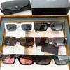 Мода Pradd Cool Sunglasses Дизайнер 22 Новая P Семейная женская сеть Red Ins INSE INSE INSE INTERENTION Личность Маленькая рама SPR06YS