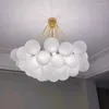 Lampadari Lampadario a sfera in vetro smerigliato nordico per sala da pranzo Decorazione del soggiorno Lampada a sospensione a LED a bolle nere dorate