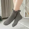 Chaussettes pour enfants Nouveau volant bébé filles chaussettes maille enfants chaussettes mignon dentelle froufrous cheville chaussette courte respirant princesse enfants fille danse Socken