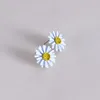 Boucles d'oreilles à tige véritable alliage d'étain Brinco Brincos Daisy 2023 mode simple et petite fleur de fée polyvalente fraîche en été