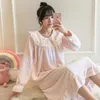 Vêtements de nuit pour femmes Flanelle Robe de nuit Femmes Hiver Épais Velours Nuisette Femme Loungewear Vêtements de nuit Robes douces Dressing Negligee