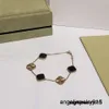 Clásico Van Pulsera de diseño de lujo Trébol de hoja Cadena de diseñador 18K Concha de oro para niña Boda Día de la madre Joyería de moda Regalo de mujer